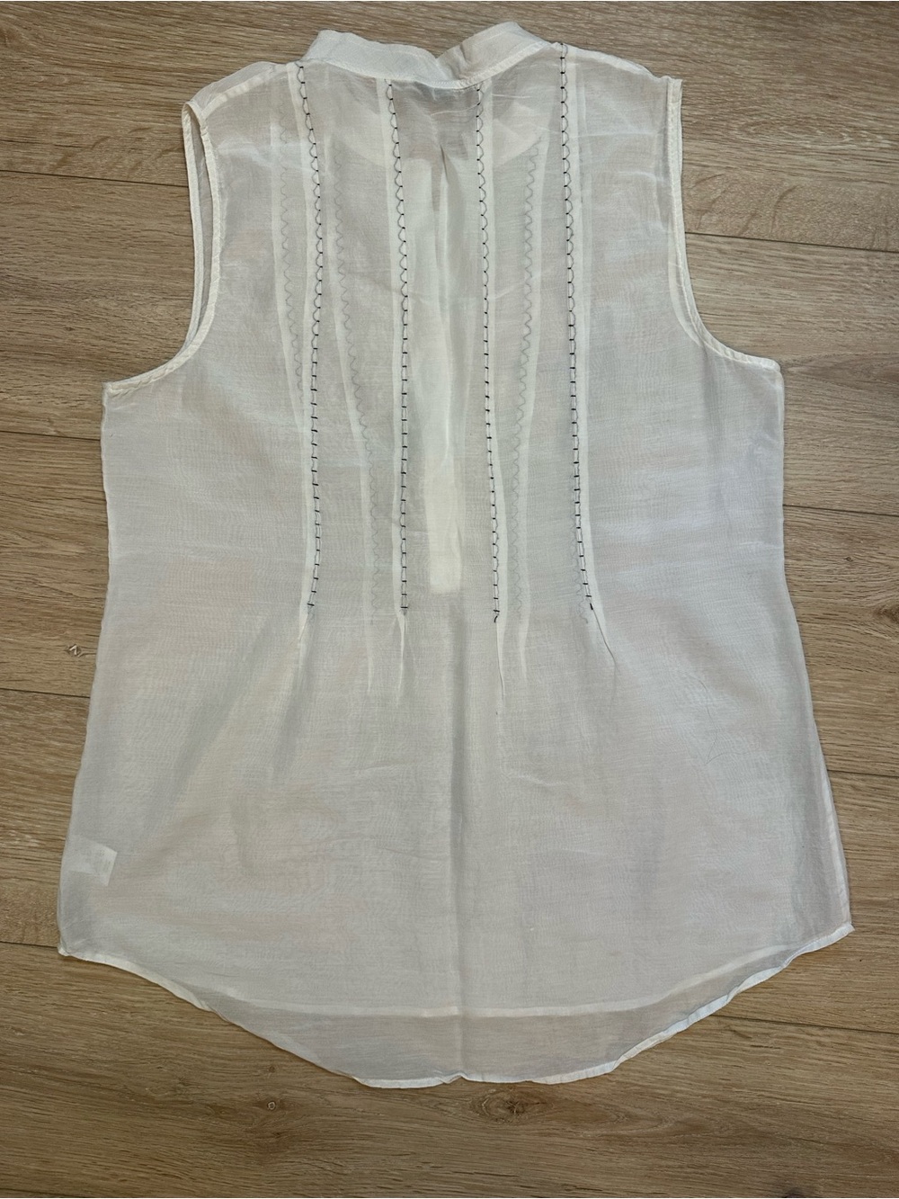 Theory White Sleeveless Pintuck Split-Neck Top Cotton and Silk Blend Sz M - Picture 2 of 5